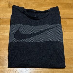 Nike Black and Gray Short Sleeve Tee